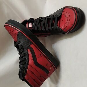 Vans X Marvel Deadpool Hightop Red Black Sneakers (Unisex M Size 8.5, W Size 10)